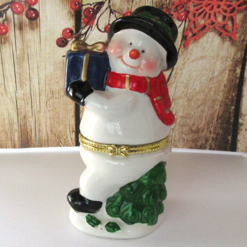 Vintage ceramic Christmas snowman ring or trinket box - So cute!!